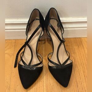Tesori Black Pointed-Toe Heels with Criss-Cross Straps